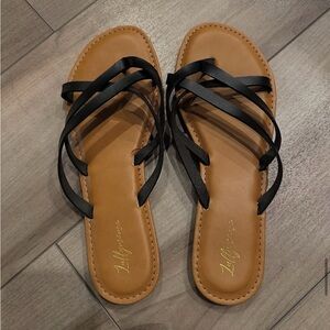 Lilly Pulitzer Black and Tan Women's Sandals